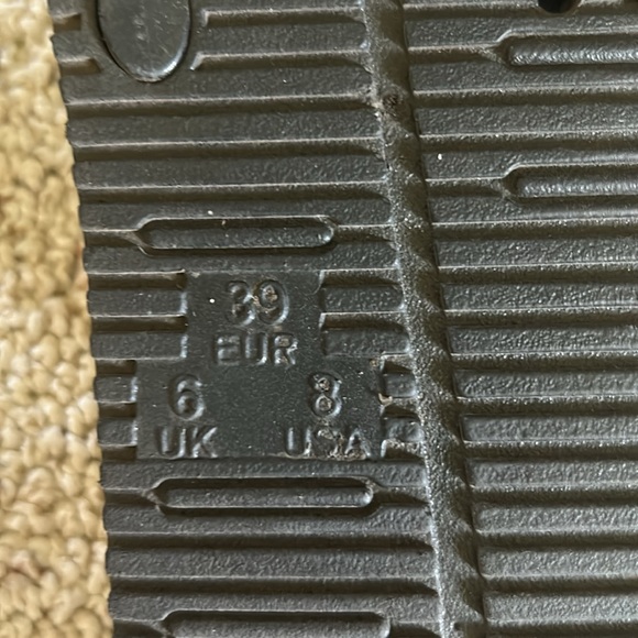 EUC CL By LAUNDRY Black Slip On Size 8 - Picture 4 of 5